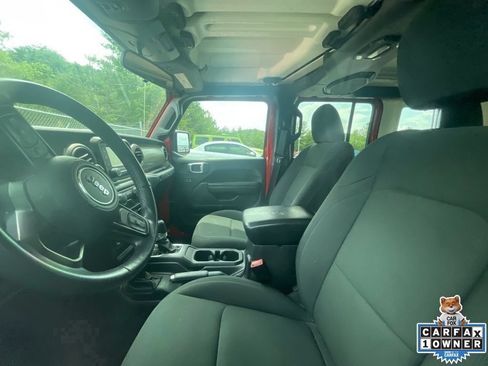 Used 2018 Jeep Wrangler Unlimited Sport S AWD/4WD image 2