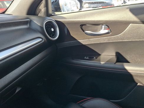 Used 2022 Kia Forte GT image 32