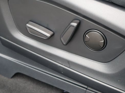 New 2025 Ford Explorer Active image 32