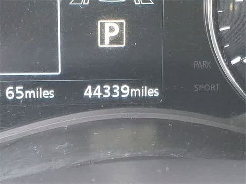 Used 2024 Nissan Kicks SV image 18