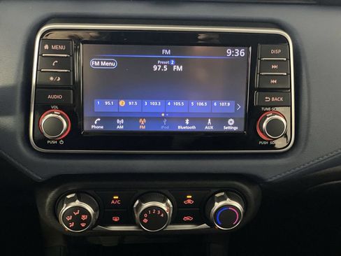Used 2025 Nissan Versa SV FWD image 18