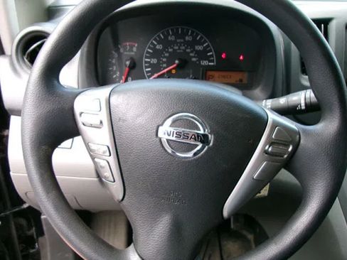 Used 2020 Nissan NV200 SV w/ Sliding Glass Door Package FWD image 15