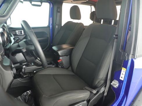 Certified 2019 Jeep Wrangler Sport image 12