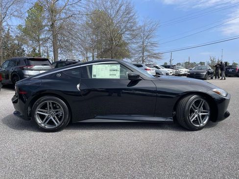 New 2026 Nissan Z Performance w/ Floor Mat Package RWD image 2
