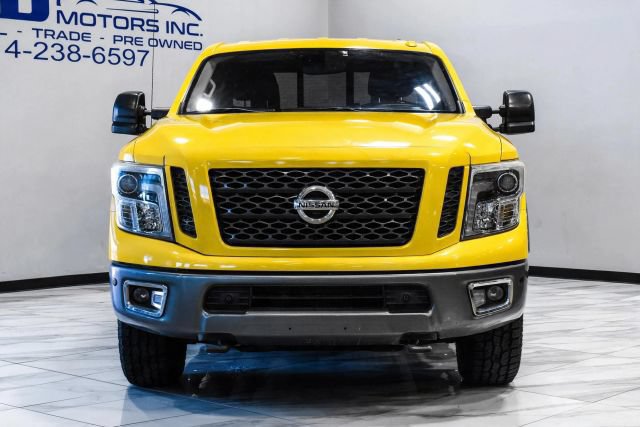 Used 2017 Nissan Titan PRO-4X w/ Pro-4x Convenience Package AWD/4WD image 7