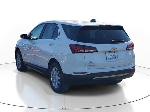 Certified 2024 Chevrolet Equinox LT FWD image 3