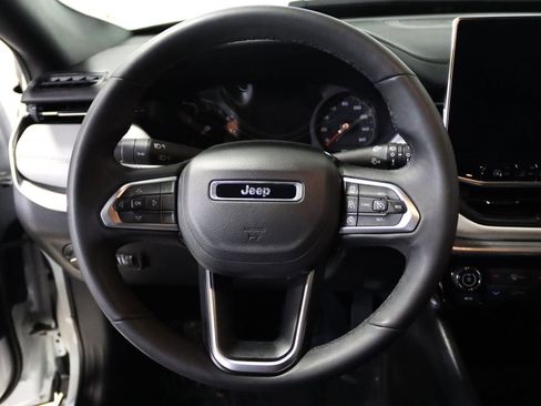 Used 2025 Jeep Compass Limited AWD/4WD image 38