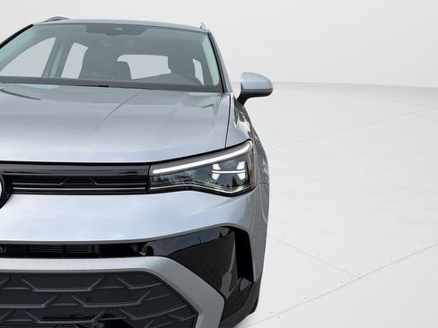 New 2026 Volkswagen Taos SE FWD image 31