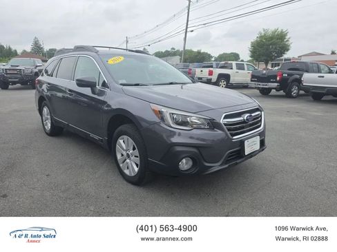Used 2019 Subaru Outback 2.5i Premium AWD/4WD image 1