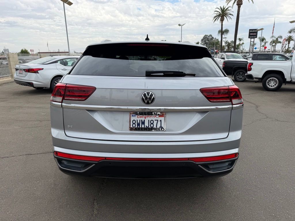 Used 2021 Volkswagen Atlas Cross Sport SE FWD image 5