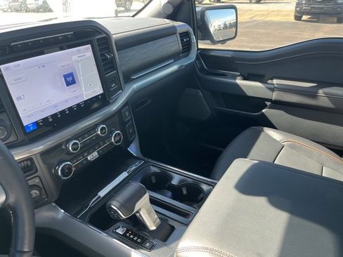 Used 2024 Ford F150 Lariat w/ FX4 Off-Road Package image 12