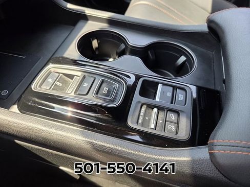 Used 2025 Honda Pilot TrailSport image 31