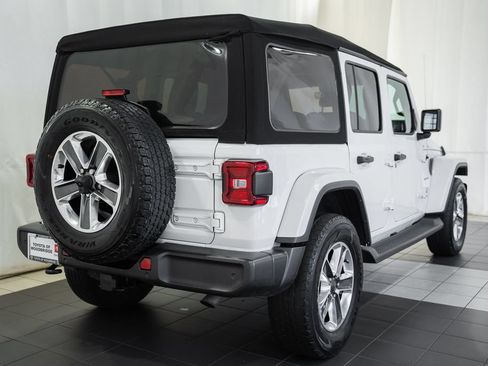 Used 2021 Jeep Wrangler Unlimited Sahara w/ Dual Top Group AWD/4WD image 4