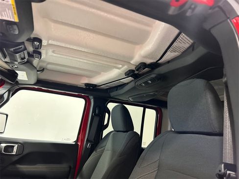 New 2025 Jeep Wrangler Sahara image 27