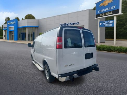 Used 2024 Chevrolet Express 2500 w/ Driver Convenience Package RWD image 5