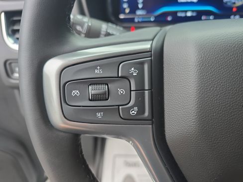Used 2024 Chevrolet Tahoe Premier AWD/4WD image 18