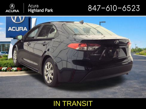 Used 2025 Toyota Corolla LE FWD image 5