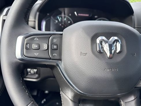 Used 2026 RAM 2500 Laramie AWD/4WD image 15