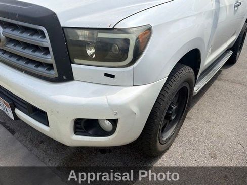 Used 2011 Toyota Sequoia Platinum AWD/4WD image 19