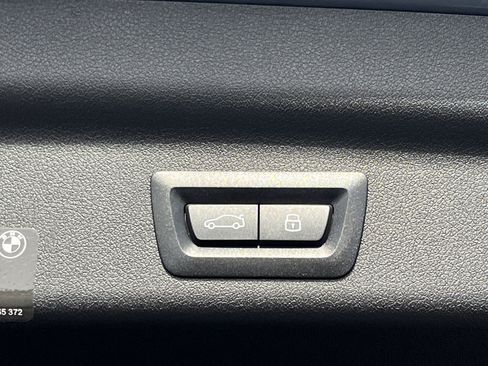 Used 2025 BMW X1 xDrive28i w/ Technology Package image 28