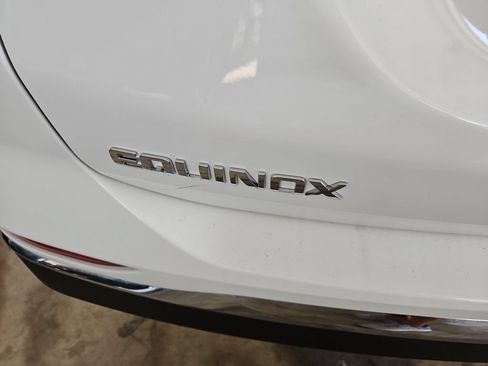 Used 2021 Chevrolet Equinox LT AWD/4WD image 4