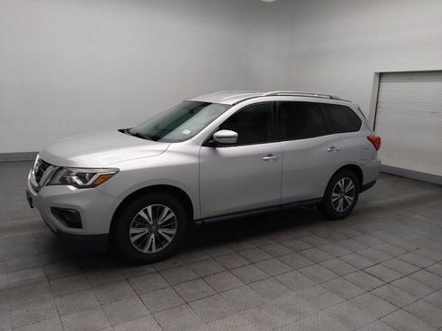 Used 2020 Nissan Pathfinder S FWD image 2