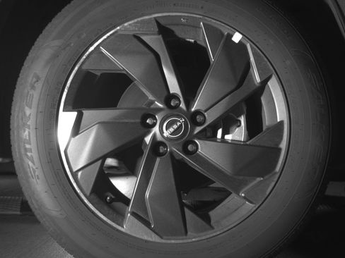 Used 2025 Nissan Rogue SV FWD image 13