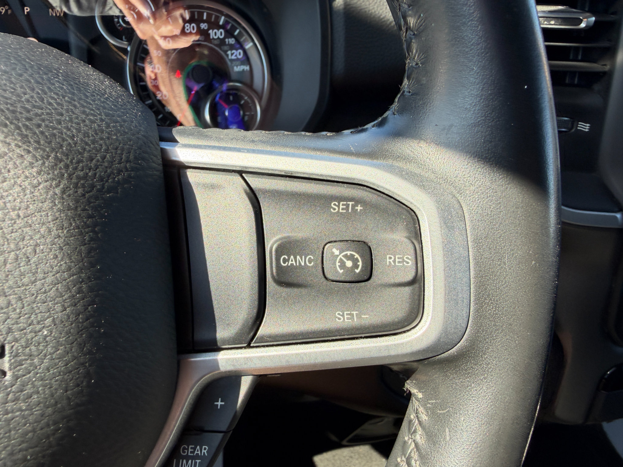 Used 2020 RAM 1500 Big Horn AWD/4WD image 35