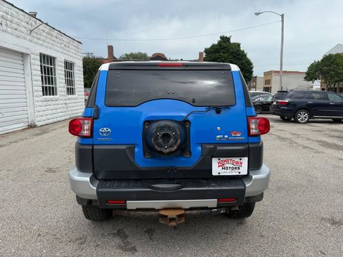 Used 2007 Toyota FJ Cruiser 4WD image 6