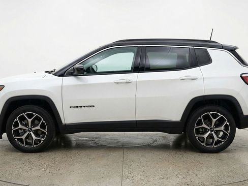 Used 2025 Jeep Compass Limited image 5