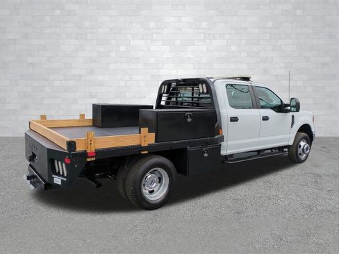 Used 2021 Ford F350 XL w/ Power Equipment Group image 4