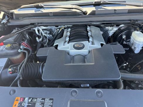 Used 2018 Cadillac Escalade Premium Luxury AWD/4WD image 41