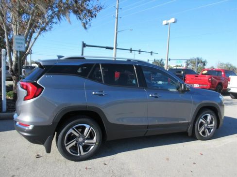 Used 2020 GMC Terrain SLT w/ Preferred Package image 6