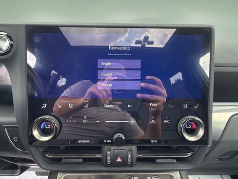 Certified 2025 Lexus GX 550 w/ Accessory Package (2T) AWD/4WD image 29