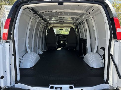 New 2025 Chevrolet Express 2500 w/ Enhanced Convenience Package image 25