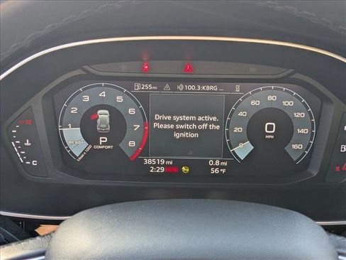 Used 2022 Audi Q3 2.0T Premium w/ Convenience Package image 9