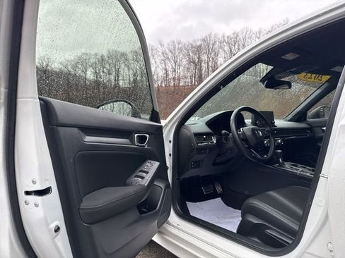 Used 2023 Honda Civic Sport image 19