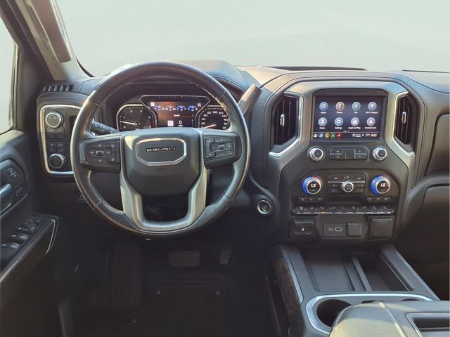 Used 2022 GMC Sierra 3500 Denali w/ Denali Black Diamond Edition AWD/4WD image 4
