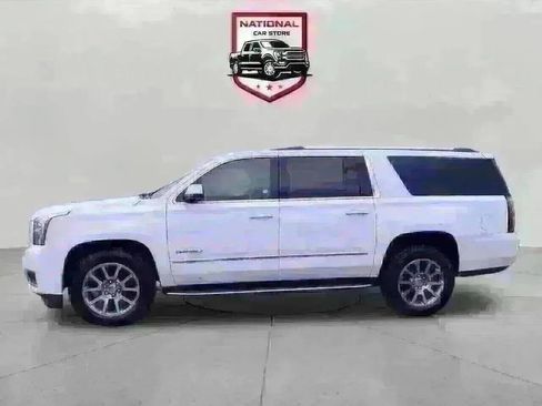 Used 2020 GMC Yukon XL Denali RWD image 35
