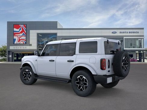 New 2026 Ford Bronco Outer Banks AWD/4WD image 4