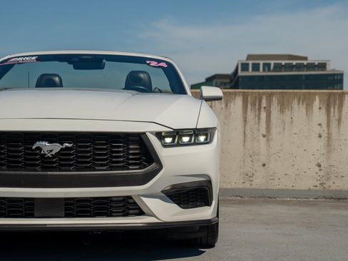 Used 2024 Ford Mustang Premium RWD image 8