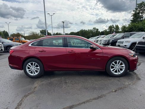 Used 2018 Chevrolet Malibu LT FWD image 6