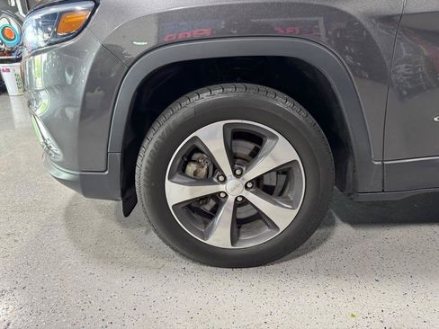 Used 2019 Jeep Cherokee Limited AWD/4WD image 22