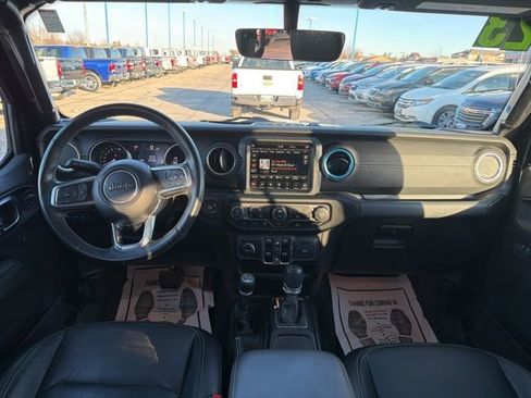 Used 2023 Jeep Wrangler Unlimited Sahara w/ Cold Weather Group image 14