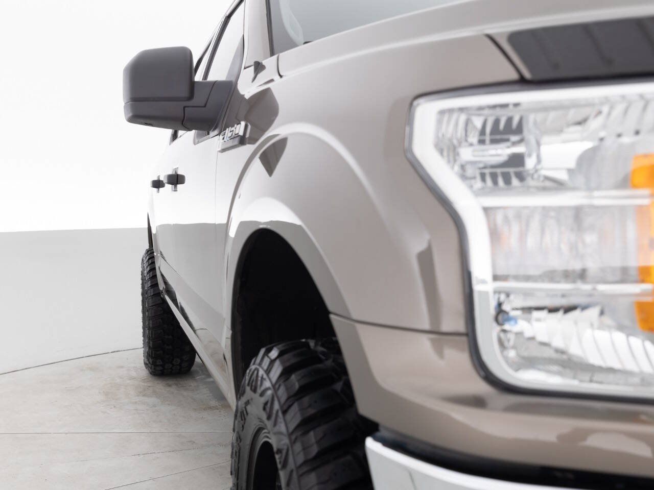 Used 2020 Ford F150 XLT AWD/4WD image 11