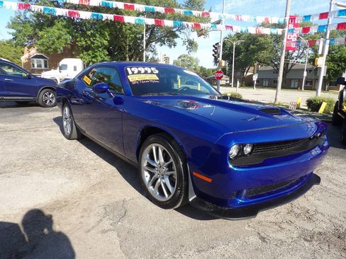 Used 2022 Dodge Challenger GT AWD/4WD image 3