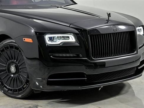 Used 2018 Rolls-Royce Wraith RWD image 2