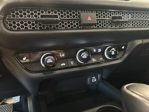 Used 2025 Honda HR-V Sport image 25