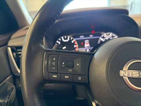 Used 2023 Nissan Rogue SL w/ SL Premium Package image 24