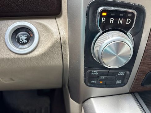 Used 2016 RAM 1500 Laramie w/ Convenience Group AWD/4WD image 27